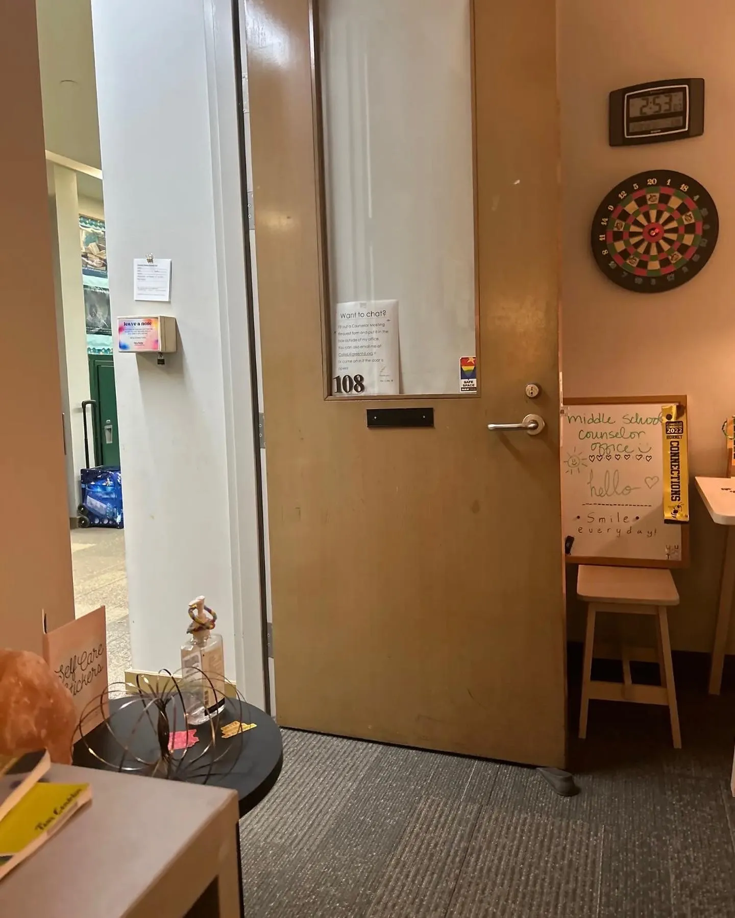 Cover Image for What Does It Mean to Be a Child & Adolescent Therapist?